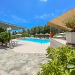 Aparthotel Amazona Apartments&studios 3*
