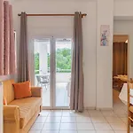 Amazona Apartments&studios Spartià