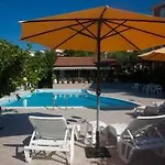 Amazona Apartments&studios 3* Spartià