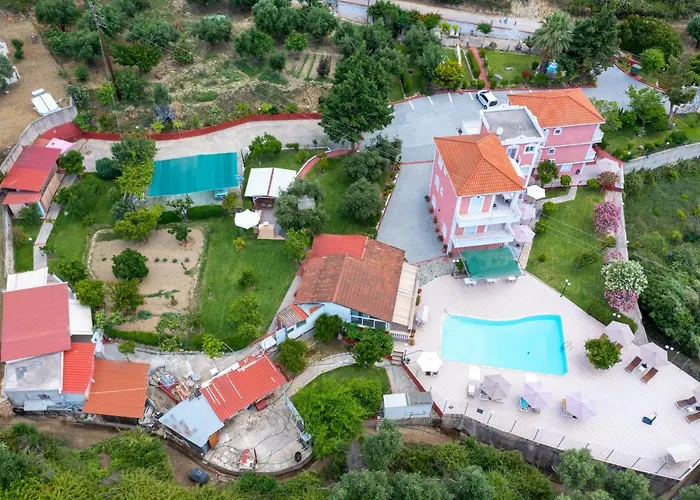 Lägenhetshotell Amazona And 3*