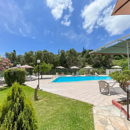 Amazona And アパートホテル