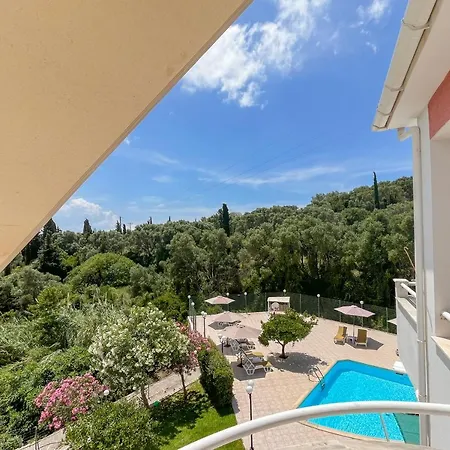 アパートホテル Amazona And スパルティア