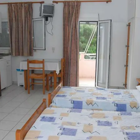 アパートホテル Amazona And